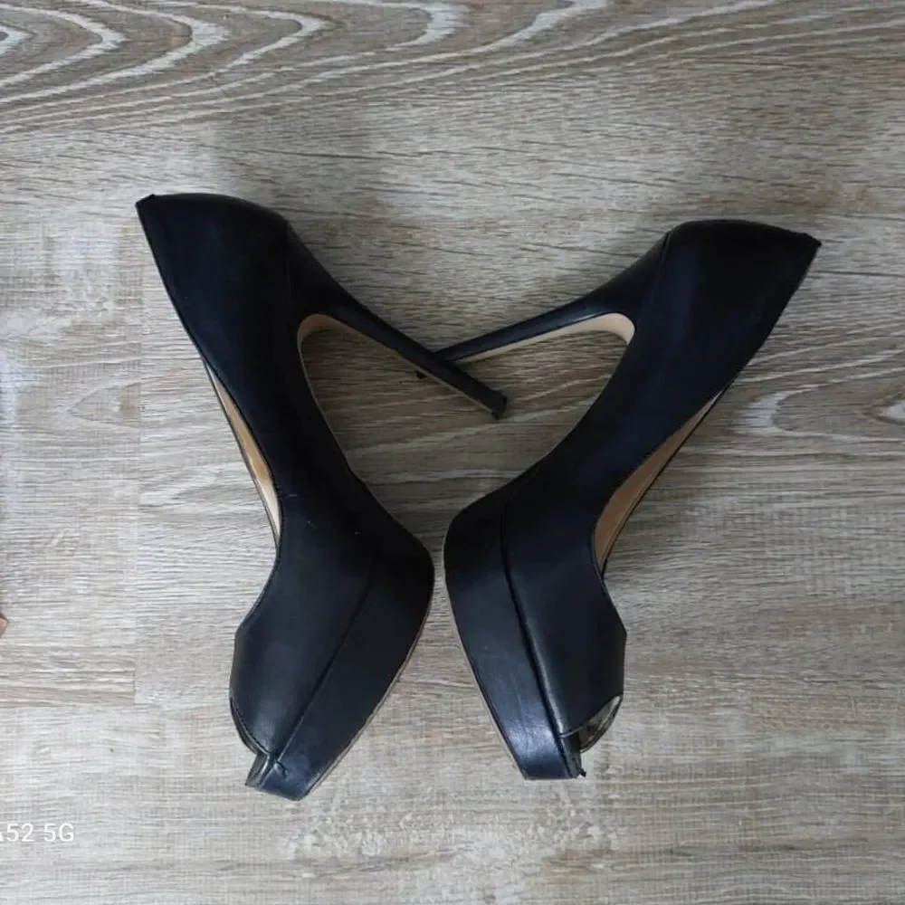 Vince Camuto Peep-toe Stiletto Heels size 7.5